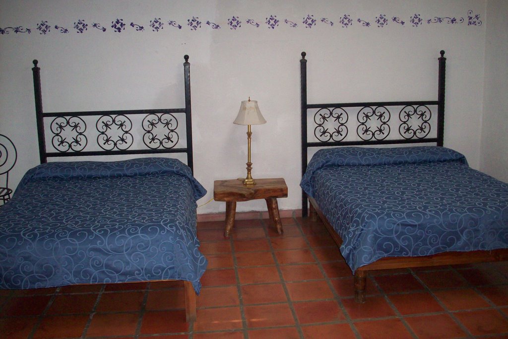 GARDEN 1 INTERIOR
